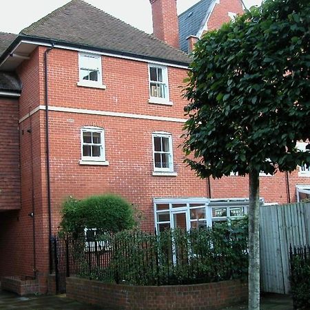 Charter Court Villa Salisbury Dış mekan fotoğraf